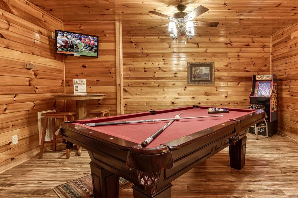 The Nut House, Hot Tub, Game Room, Wifi, 1089 Free Tickets Each Paid Day, Dollywood And More! 鸽子谷 外观 照片