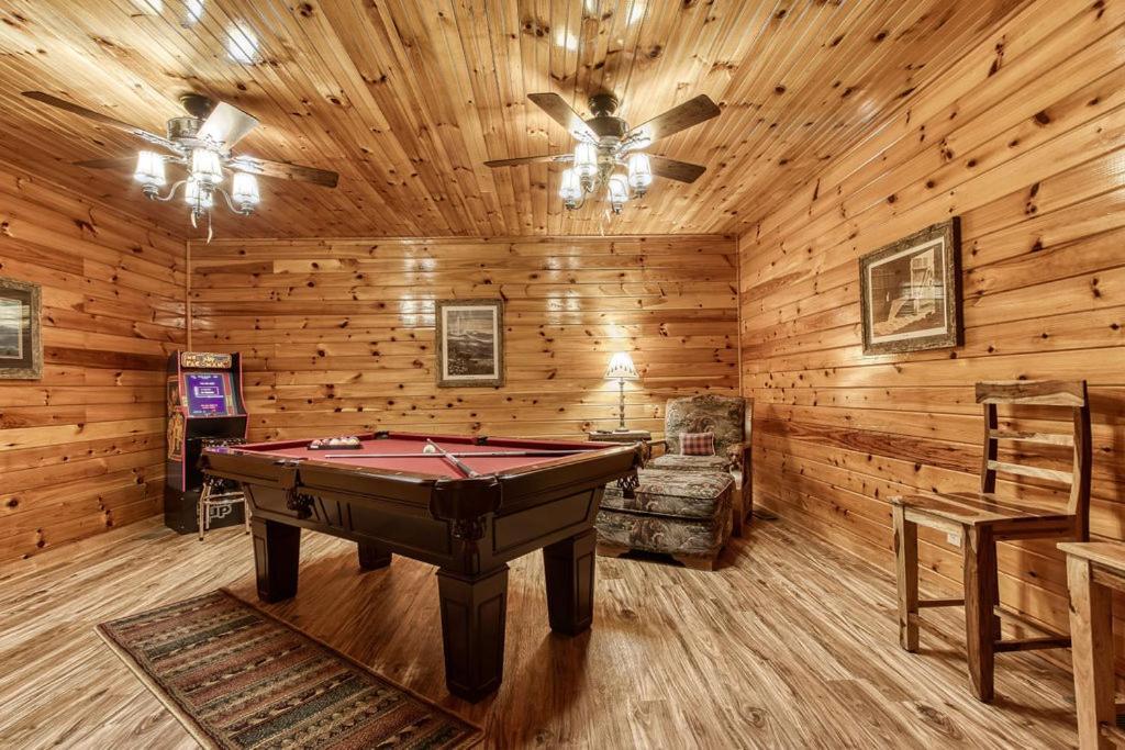The Nut House, Hot Tub, Game Room, Wifi, 1089 Free Tickets Each Paid Day, Dollywood And More! 鸽子谷 外观 照片